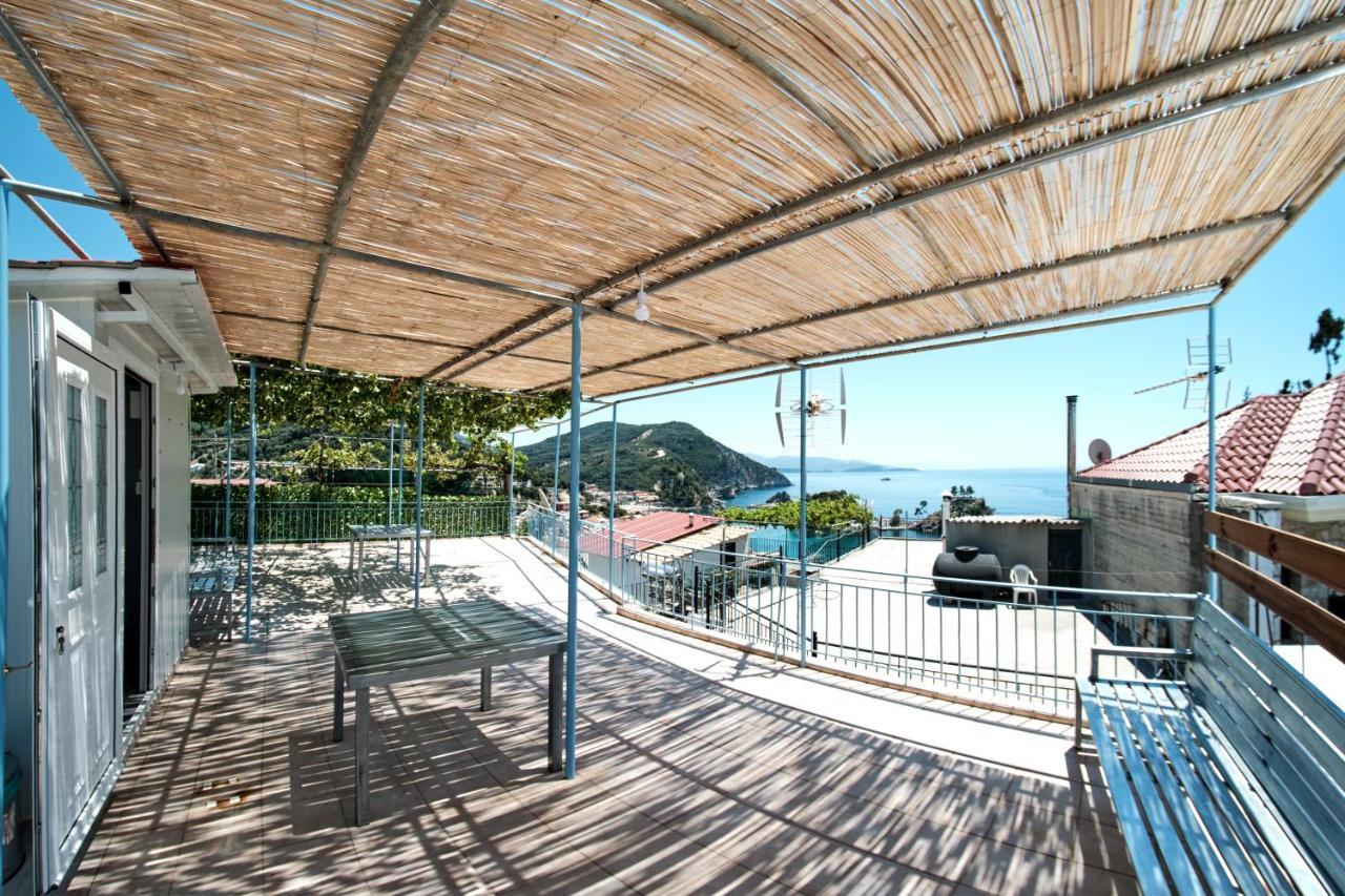 Panos Apartments Parga Luaran gambar