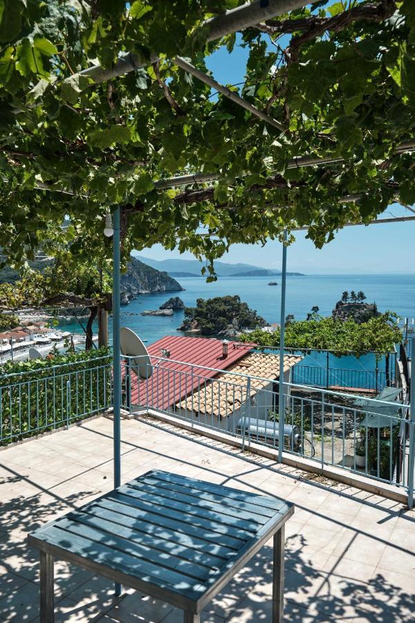 Panos Apartments Parga Luaran gambar